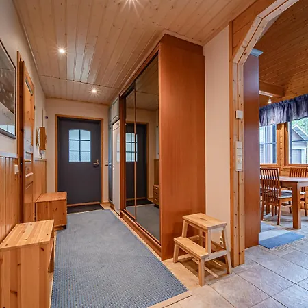 Alpine Eagle Ski-in Ski-out By Aavalevi