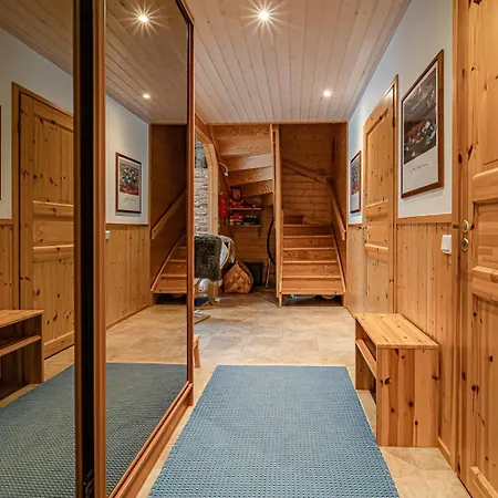 Alpine Eagle Ski-in Ski-out By Aavalevi * Levi